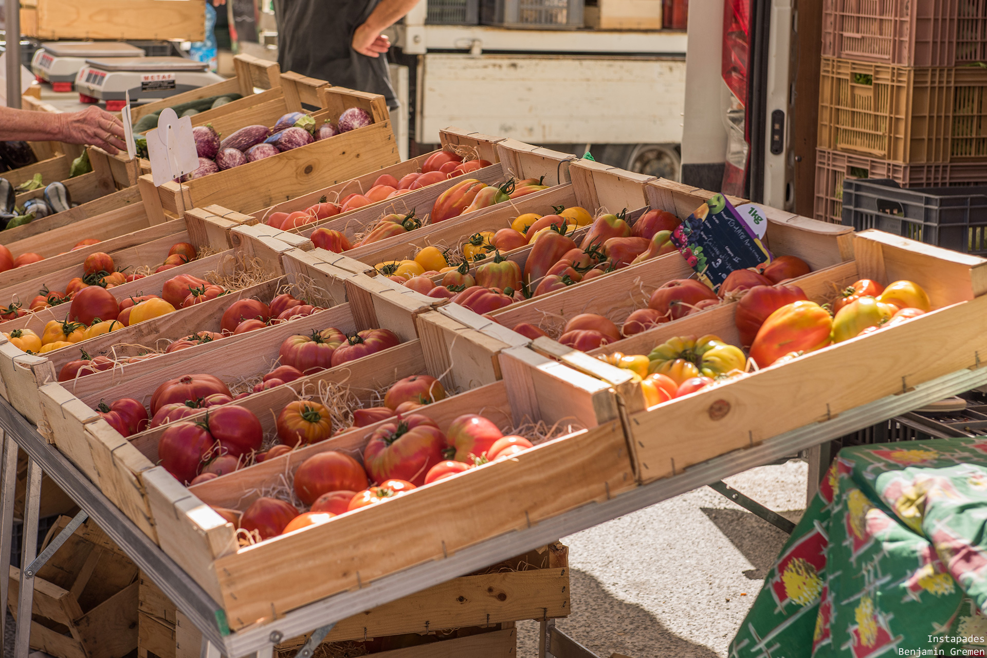 coustellet-marche-tomate