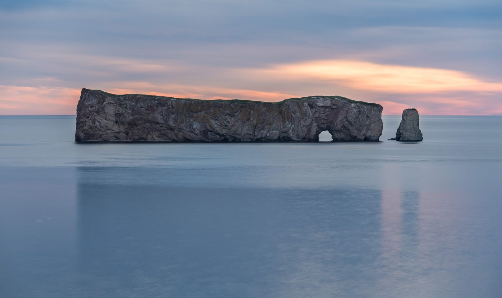 la rocher percée au levée du soleil