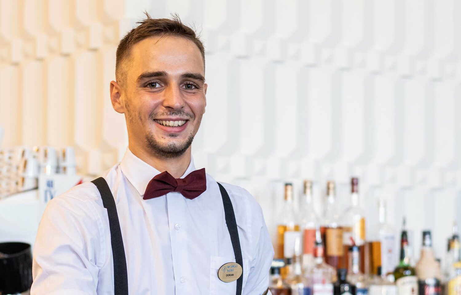 portrait d'un barman