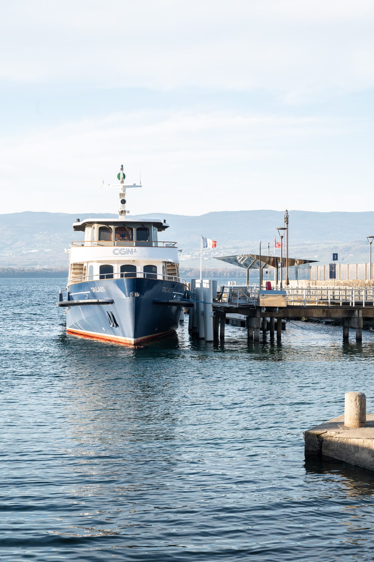 bateau navette du lac Léman