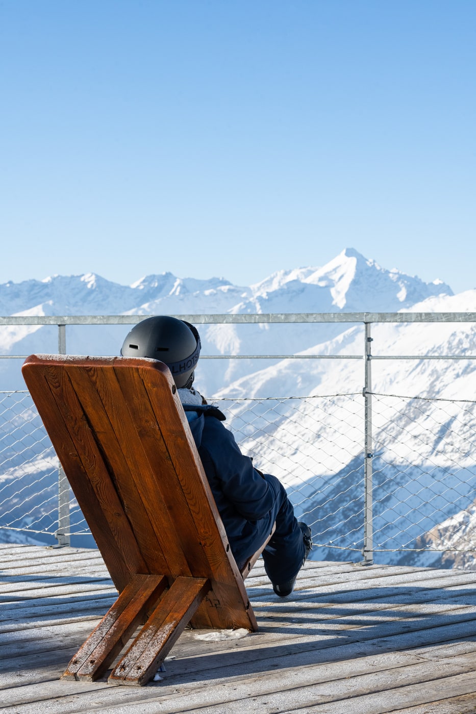 contemplation face aux montagnes