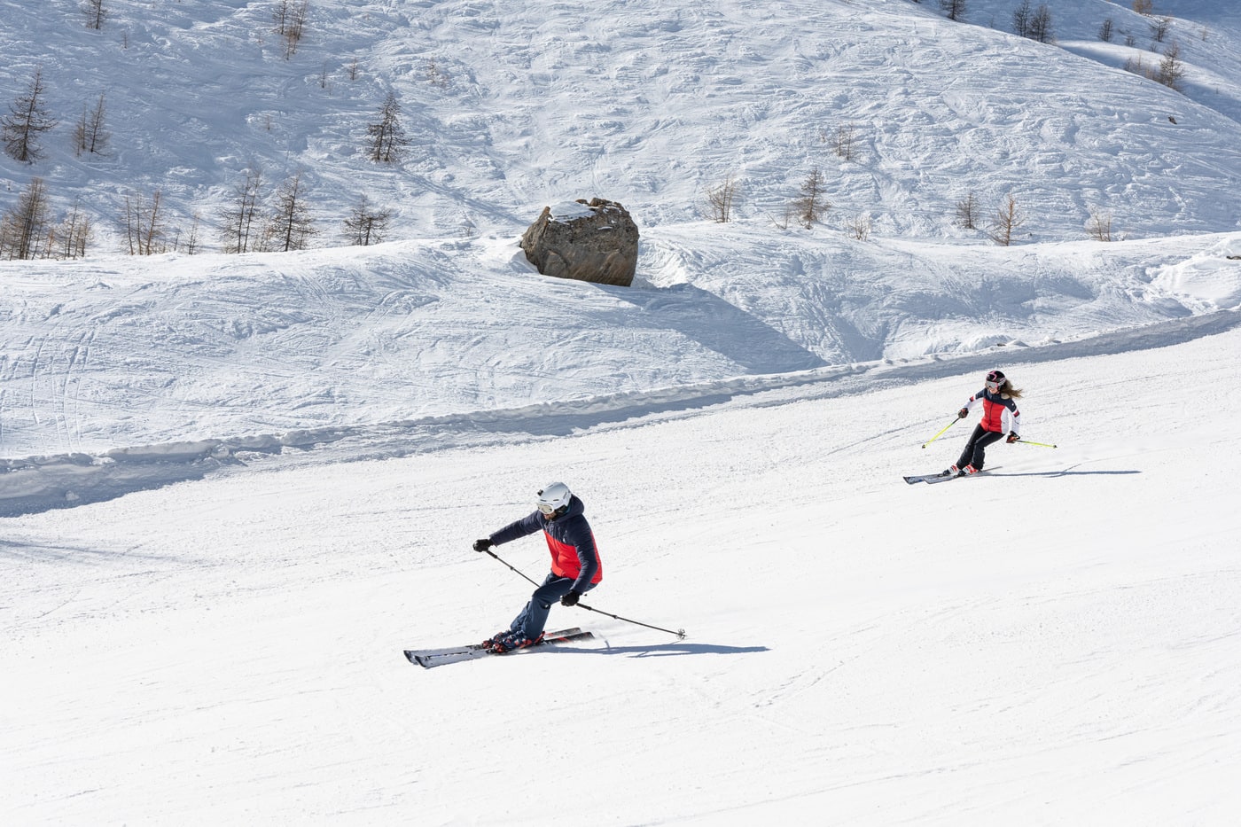 skieurs en train de skier