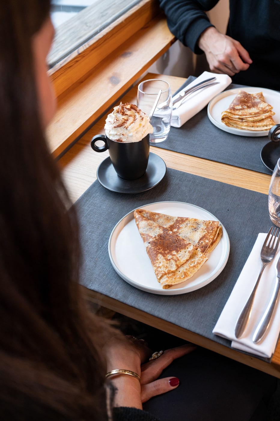 goûter crêpes chocolat chaud