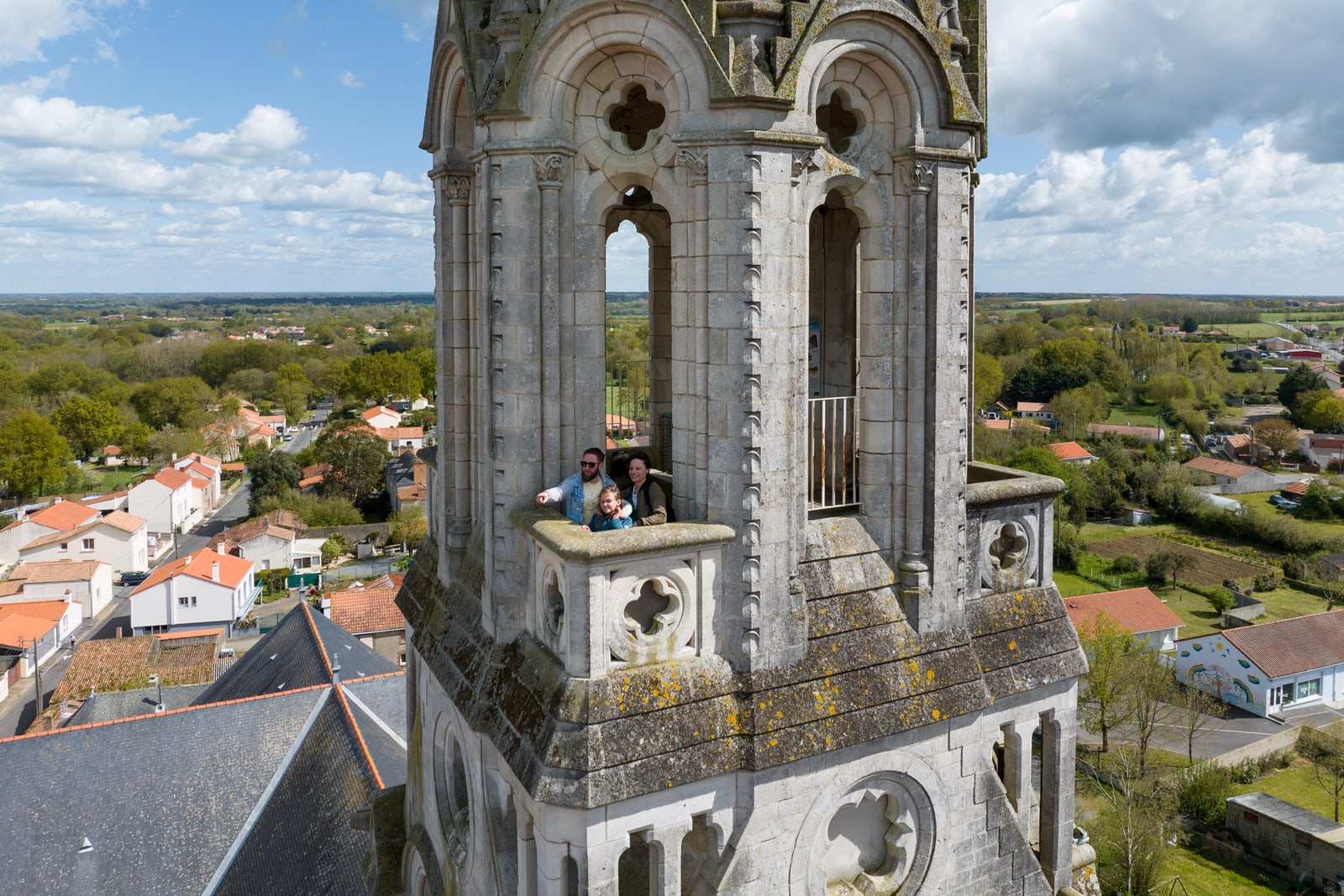 famille en haut du clocher avec vue