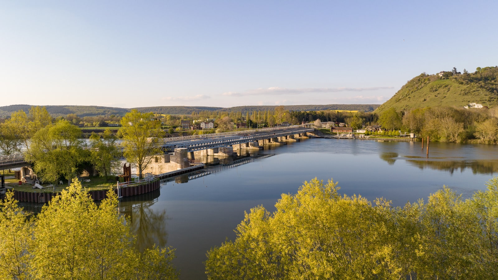 fin de journée sur un barrage