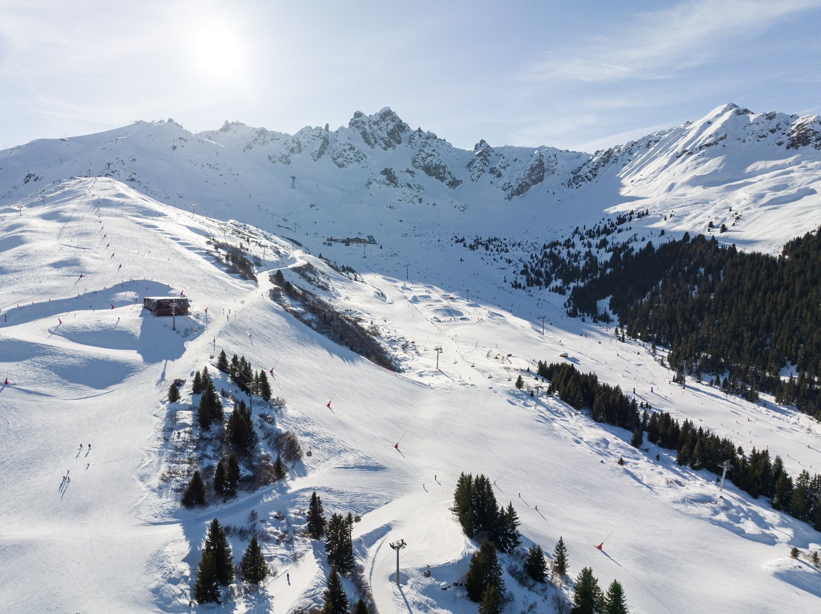 vue en drone piste de ski