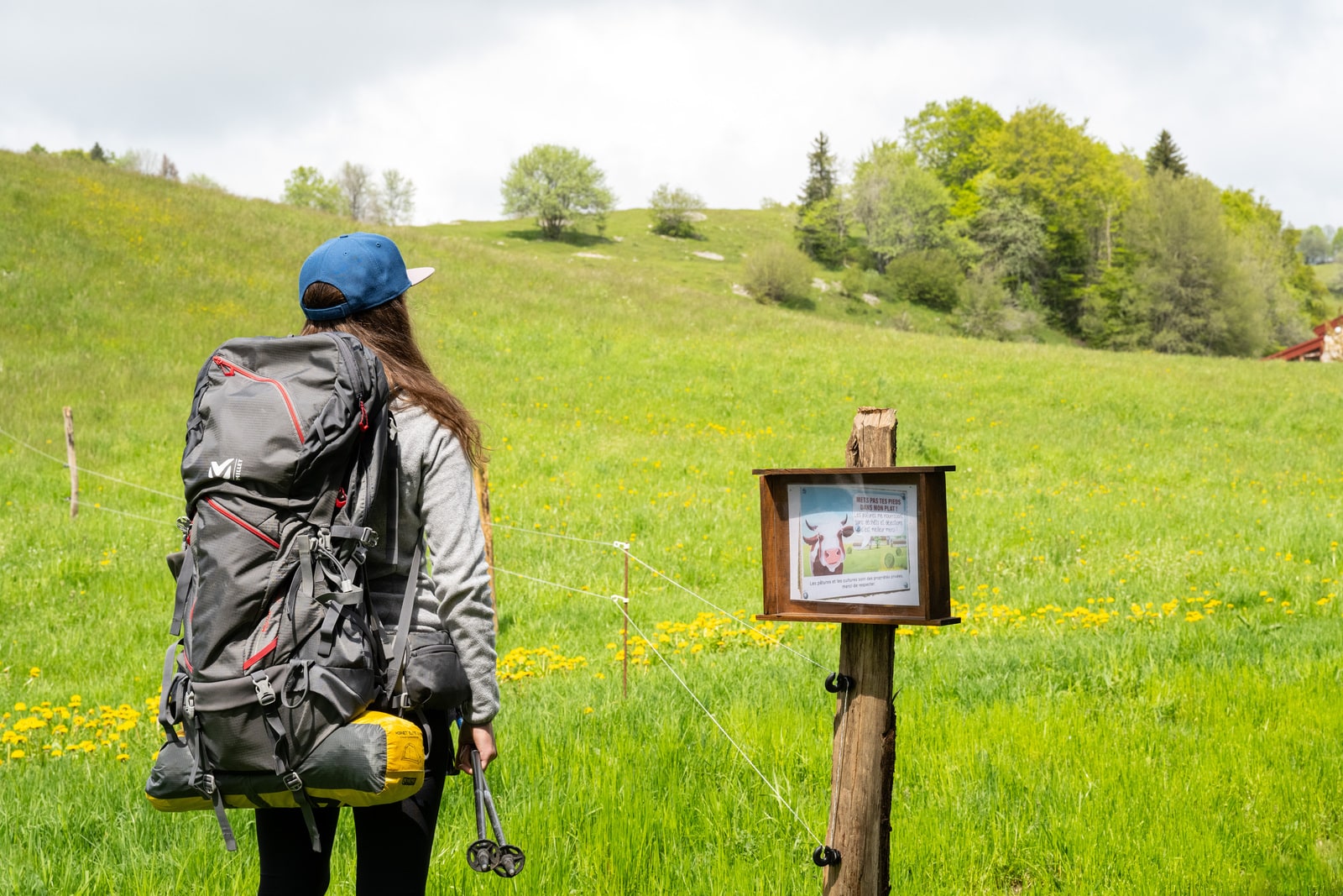 randonneur sur sentier