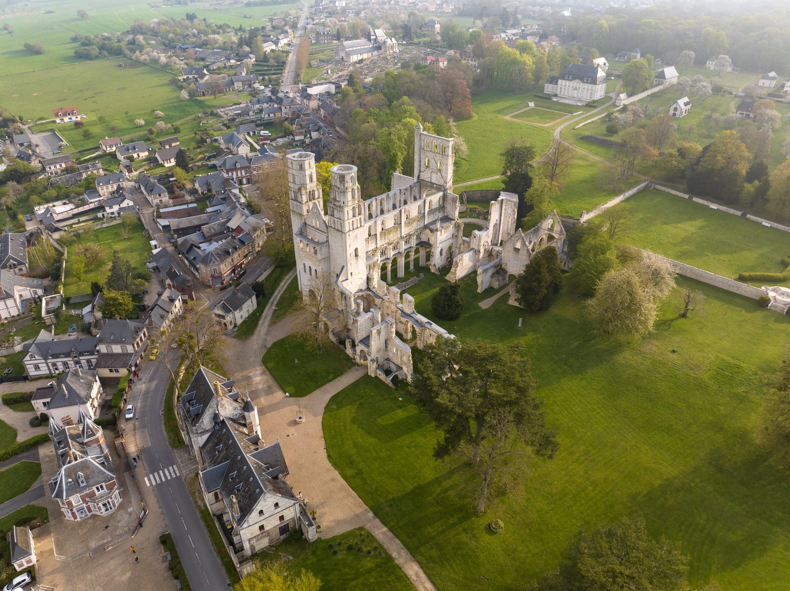 abbaye en drone