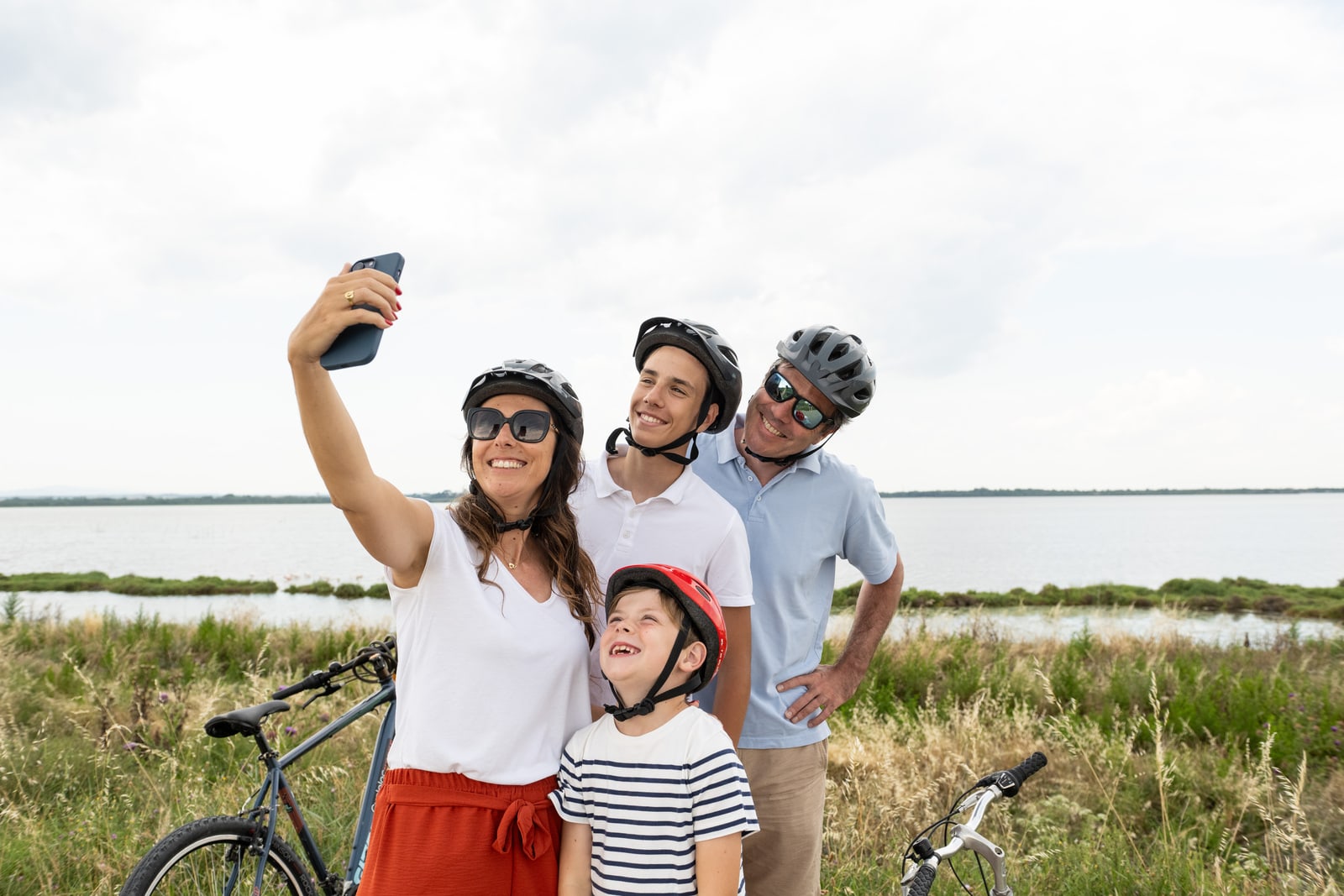 selfie en famille à vélo