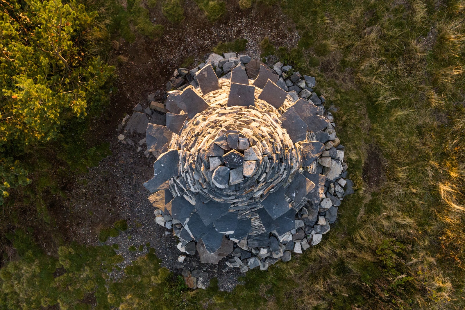 vue du dessus en drone oeuvre d'art